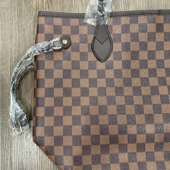 Checkered Brown Tote Bag - Picture 3 of 5